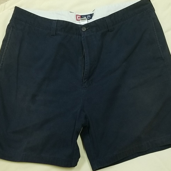 Shorts - Picture 3 of 4